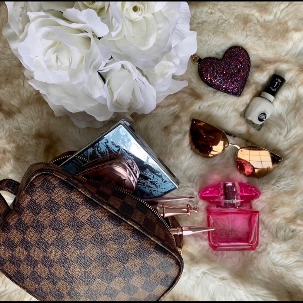 Makeup bag